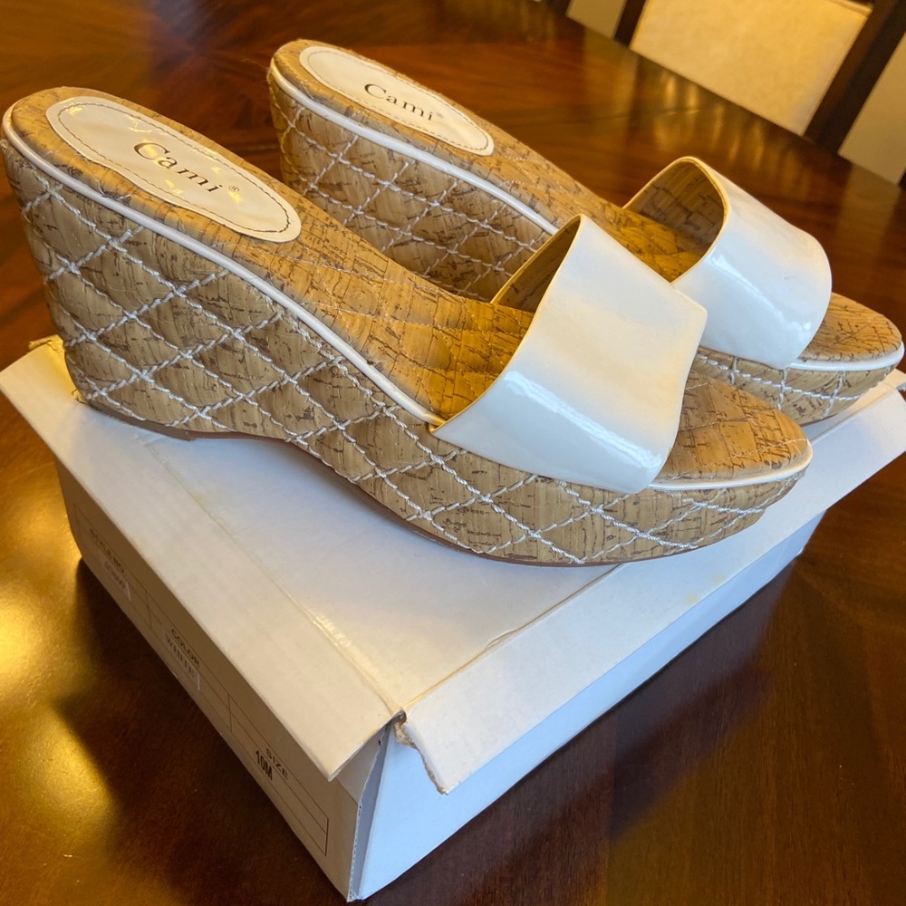 Cami Wedges